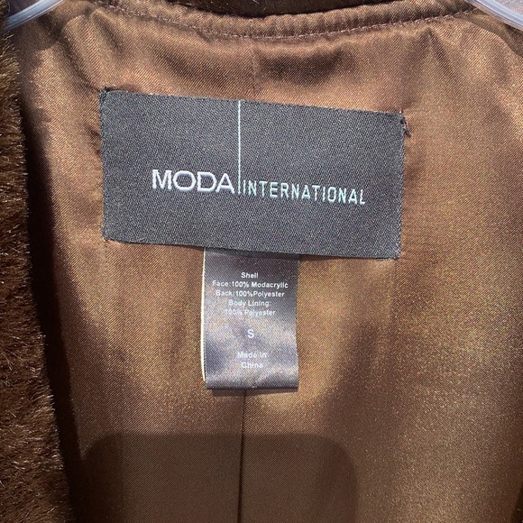 Victoria Secret 💕💕🛍Moda international Sweet Deep Chocolate Brown fur wrap 🎁 - Picture 4 of 12